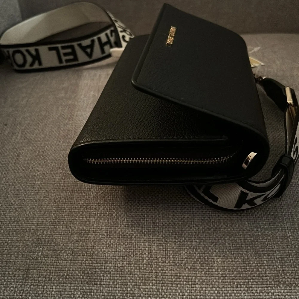 NWT Michael Kors Jet Set Large Leather Crossbody Bag - Picture 14 of 15